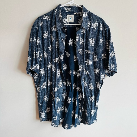 ★ Natural Blue by Visitor Turtle Casual Button Down - Printed ★ - Picture 9 of 17